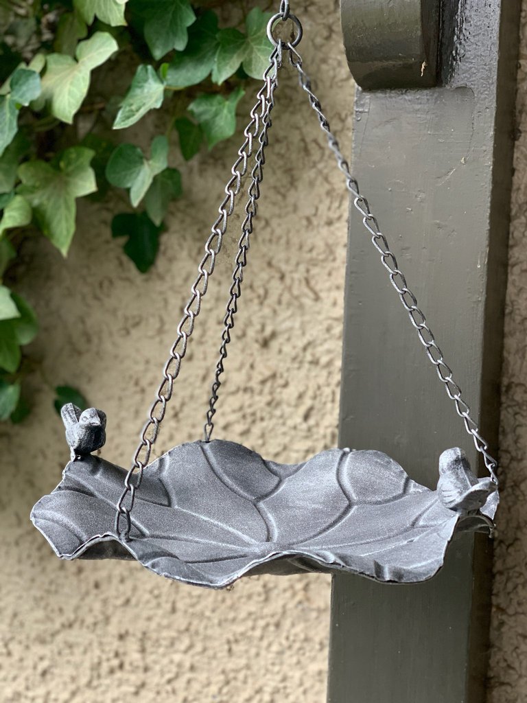 Bird Feeder Metal Steel Hanging with Bird Sculpture Decor
